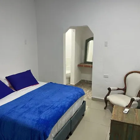 Apartamento Tr-a4d De Doble Cerca Al Castillo De San Felipe Con Piscina, Aire Acondicionado Y Wifi Cartagena