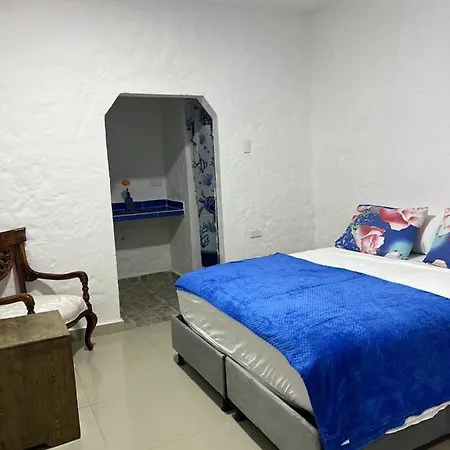 Tr-a4d De Doble Cerca Al Castillo De San Felipe Con Piscina, Aire Acondicionado Y Wifi Cartagena